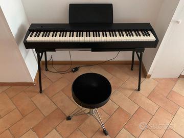 Roland F-20 + Accessori