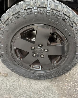 Cerchi 18 e gomme jeep wrangler