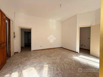 MULTILOCALE A GALATONE