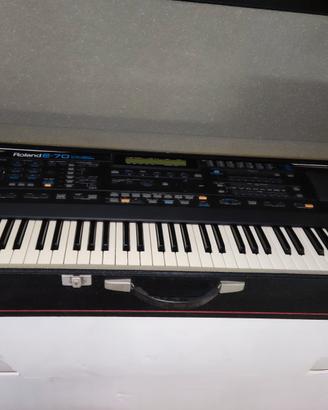 Tastiera musicale/Arranger Roland E-70 FUNZIONANTE