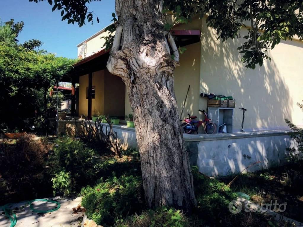 Casa – Uggiano la Chiesa, Casamassella - Vista 2
