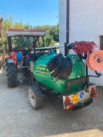 Compressore per la raccolta delle olive e potatura