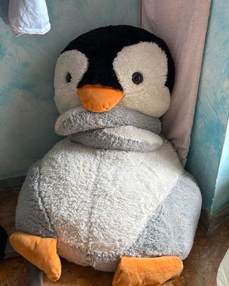 Peluche pinguino gigante