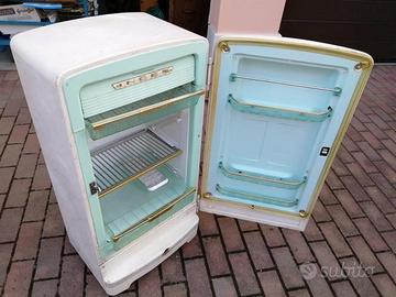 Frigorifero vintage modello Indesit