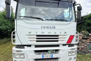 Iveco stralis 350 con cassone telonato/ camion