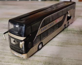 Pullman turistico camion 1:43