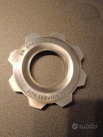 simbolo in metallo Gears of War