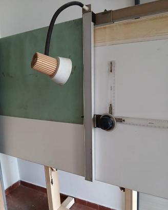 Lavagna per disegno tecnico.