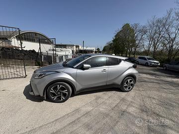 C-HR  1.8 hibrid  E-CVT  trend Toyota