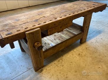 Bancone da falegname restaurato.