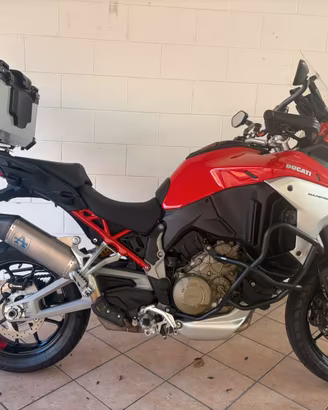 Ducati Multistrada V4 Granturismo SOLO 4.000 km!!