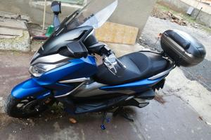 Magnifico Scooter Honda Forza 350