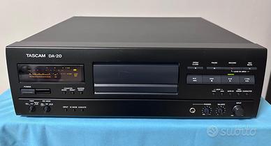 TASCAM DA-20  Registratore a cassetta DAC
