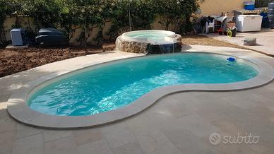 PISCINA IN VETRORESINA MODELLO "AURELIA 6"