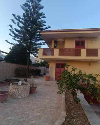 Villa con giardino Via Orchidee 23 Taranto