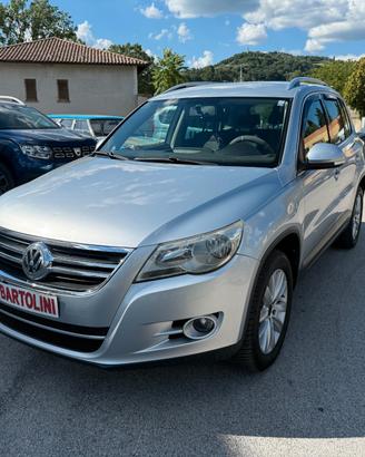 Volkswagen Tiguan 2.0 TDI DPF 4MOTION tiptronic Tr