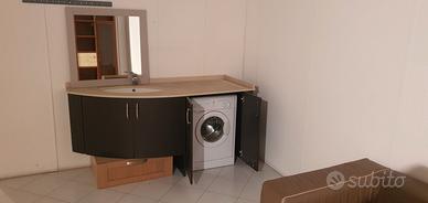 bagno l.198 cm p.26/70 con lavatrice piano quarzo