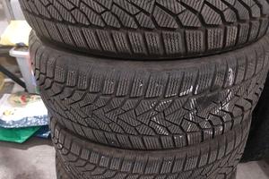 Gomme Invernali Uniroyal winter Expert 215/50 R18