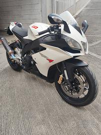 Aprilia RSV4 