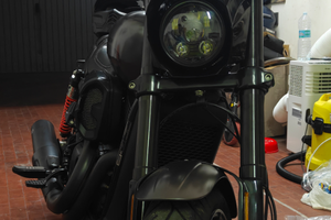 Harley Davidson street Rod 750