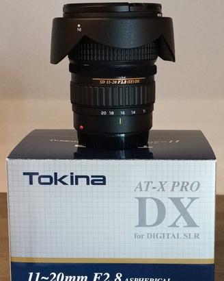 Tokina AT-X 11-20mm 2.8 PRO DX attacco Canon EF