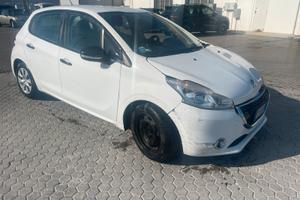 Peugeot 208 2015