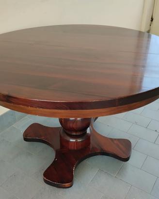 Tavolo in legno di pino