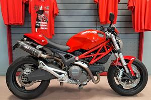 Ducati Monster 696 plus