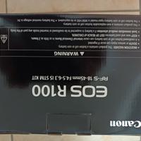 macchina fotografica Canon EOS R100 