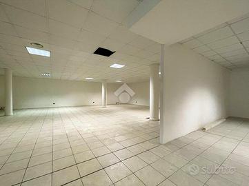 UFFICIO A PADENGHE SUL GARDA