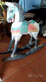 Cavallino vintage da pavimento