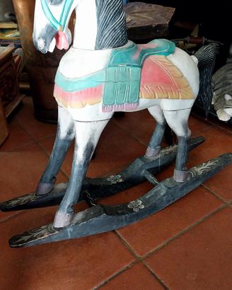 Cavallino vintage da pavimento