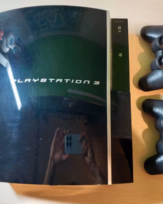 PlayStation 3 fat 80Gb YLOD + 2 joystick