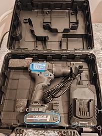 avvitatore a batteria Hyundai 