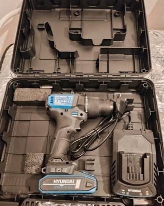 avvitatore a batteria Hyundai 