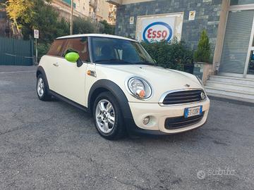 Mini 1.6 16V One (55kW)