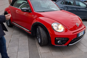 Maggiolino VOLKSWAGEN cabrio R line
