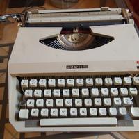 MACCHINA DA SCRIVERE VINTAGE ANNI 70