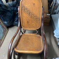 Sedia a dondolo antica thonet