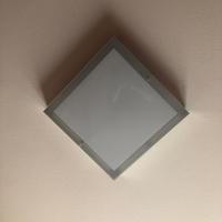 Lampada quadrata in vetro