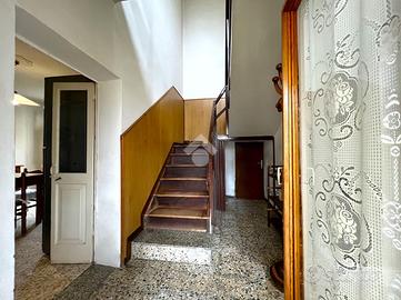 CASA SEMINDIPENDENTE A VIGONZA