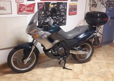 Aprilia Pegaso 650 IE 2002