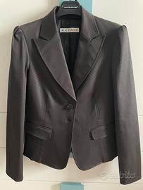 Elegante completo marrone