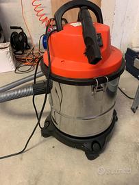 Aspiratutto Tudor solidi liguidi 20 lt  1200w