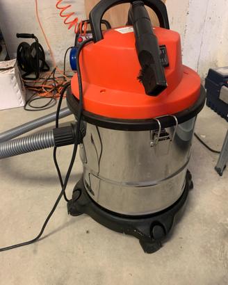Aspiratutto Tudor solidi liguidi 20 lt  1200w