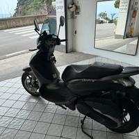 Piaggio Beverly 350 Sport Touring i.e. ABS