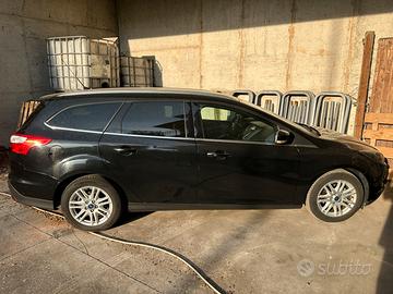 Ford Focus Sw 1.0 92 KW (120)
