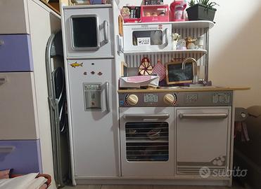 cucina completa in legno 