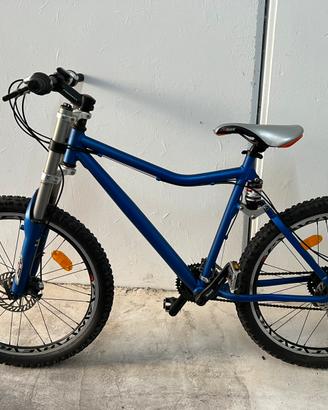 Bici MTB Full Suspension