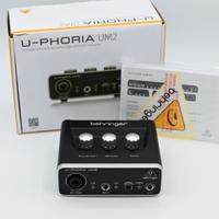 scheda audio Behringer U-Phoria UM2